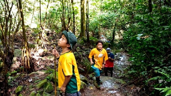 Pendidikan Lingkungan untuk Generasi Muda Daerah Sekitar Gunung Maras