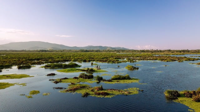 Taman Nasional Rawa Aopa Watumohai